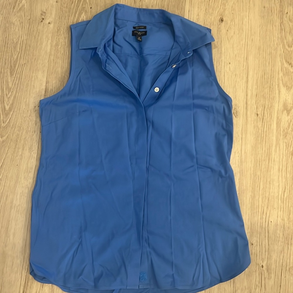 Talbots blue darted front button tank top with collar 4 petite